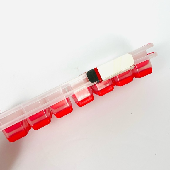 2 Pk Flexible Silicone Bottom Pop Out Ice Cube Trays - Picture 3 of 4